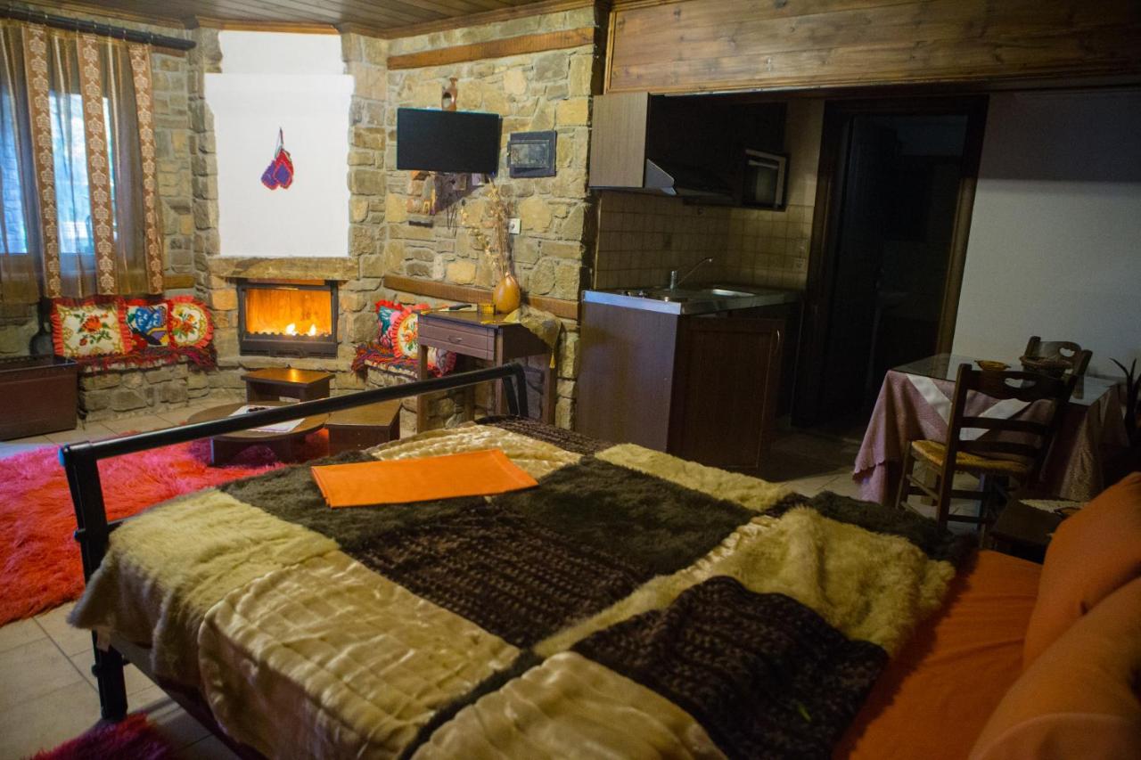 Spitiko Apartamento Káto Loutrákion Exterior foto