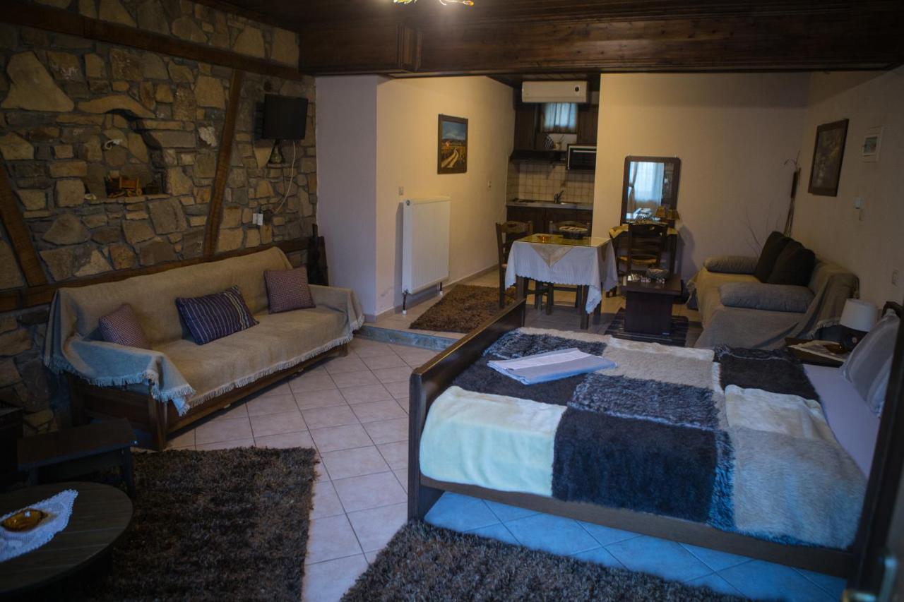 Spitiko Apartamento Káto Loutrákion Exterior foto