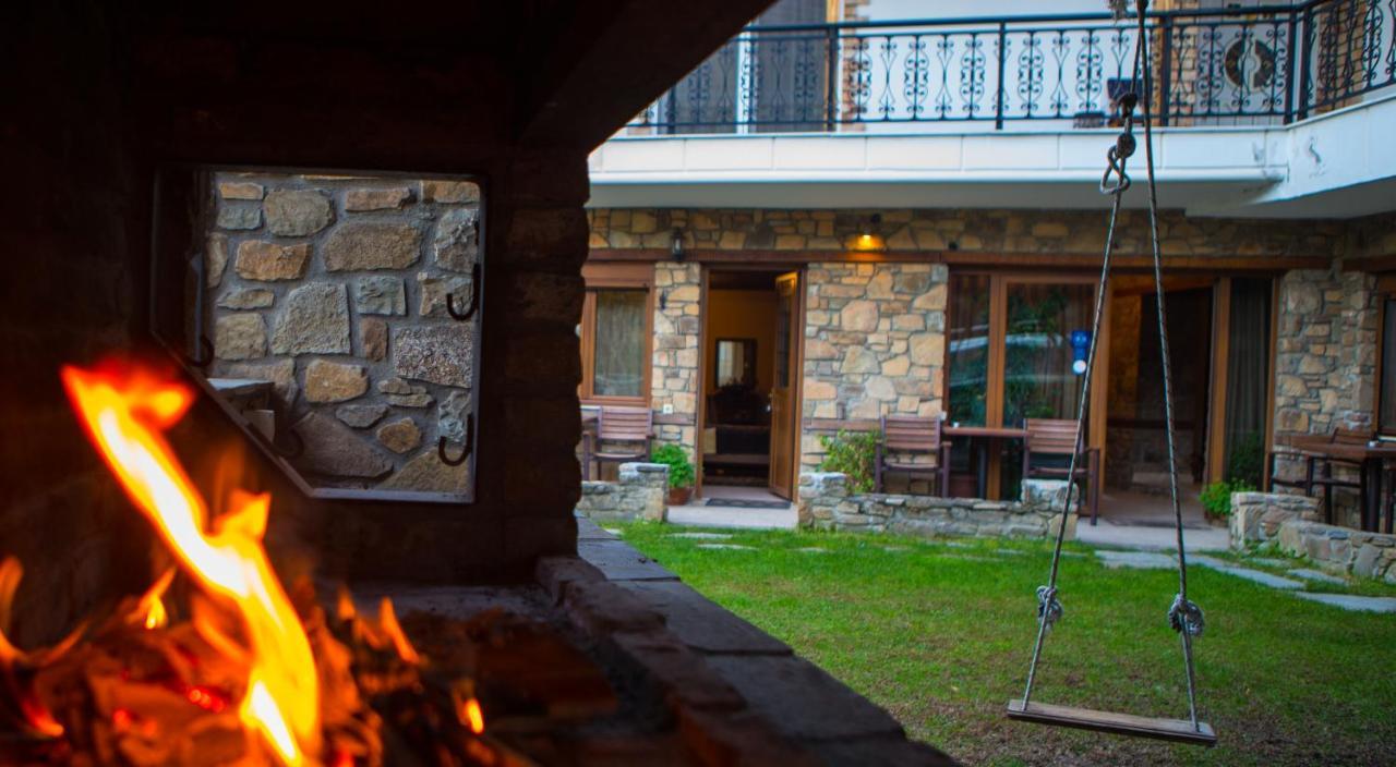 Spitiko Apartamento Káto Loutrákion Exterior foto